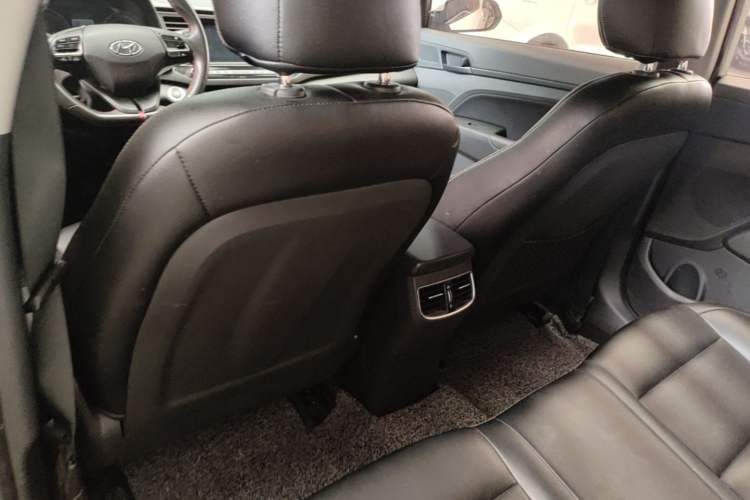 Used Hyundai Elantra (6th Generation / Lingdong)  Left Front Seat