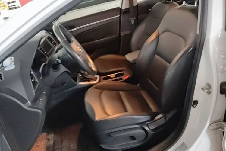 Used Hyundai Elantra (6th Generation / Lingdong) 2019 1.5L CVT ZhiXuan – Elite Version Left Front Seat