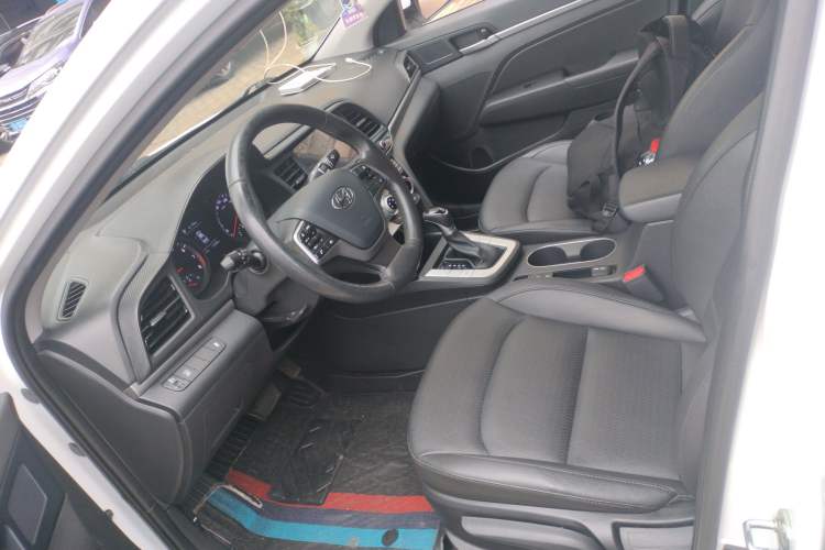 Used Hyundai Elantra (6th Generation / Lingdong) 2019 1.5L CVT ZhiXuan – Elite Version Left Front Seat