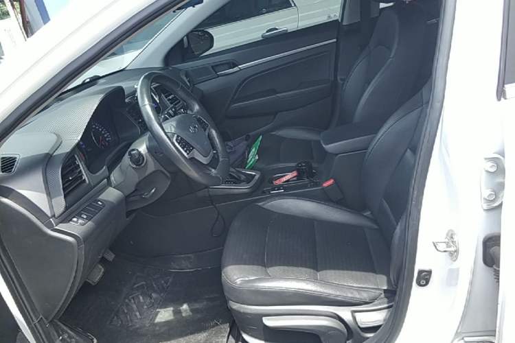 Used Hyundai Elantra (6th Generation / Lingdong) 2019 1.5L CVT ZhiXuan – Elite Version Left Front Seat