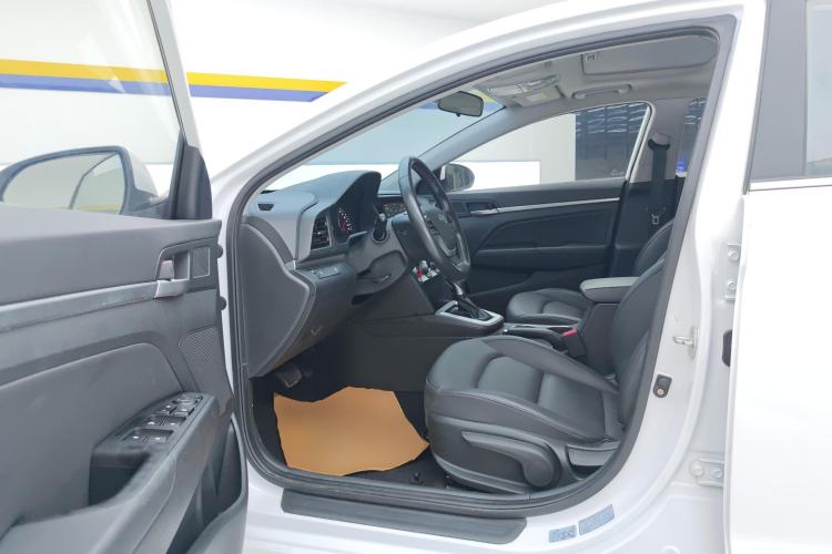Used Hyundai Elantra (6th Generation / Lingdong) 2019 1.5L CVT ZhiXuan – Elite Version Left Front Seat