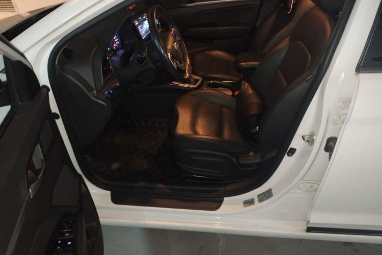 Used Hyundai Elantra (6th Generation / Lingdong) 2019 1.5L CVT ZhiXuan – Elite Version Left Front Seat