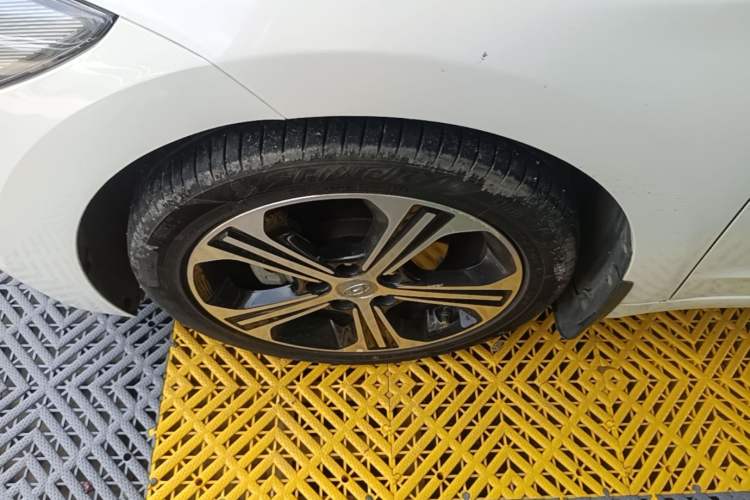 Used Hyundai Elantra (6th Generation / Lingdong) 2019 1.4T Dual-Clutch Xuan Dong · Dynamic Model Left Front Wheel Hub