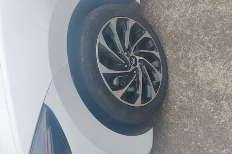 Used Hyundai Elantra (6th Generation / Lingdong) 2019 1.5L CVT ZhiXuan – Elite Version Left Front Wheel Hub