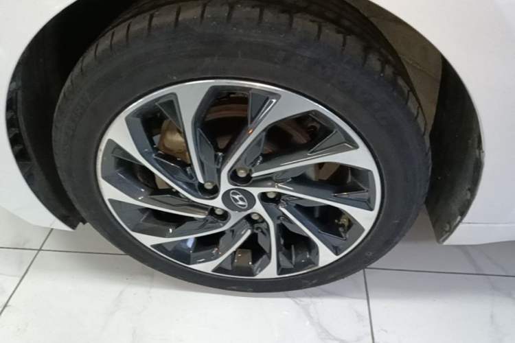 Used Hyundai Elantra (6th Generation / Lingdong) 2019 1.4T Dual-Clutch Xuan Dong · Dynamic Model Left Front Wheel Hub