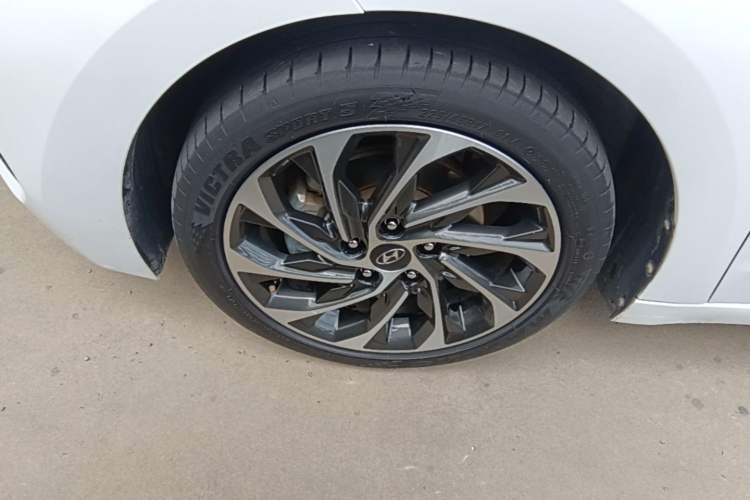 Used Hyundai Elantra (6th Generation / Lingdong) 2019 1.5L CVT ZhiXuan – Elite Version Left Front Wheel Hub