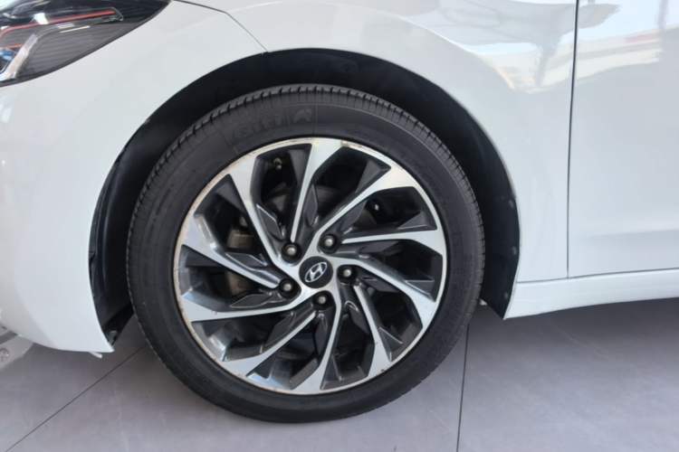 Used Hyundai Elantra (6th Generation / Lingdong) 2019 1.4T Dual-Clutch Xuan Dong · Dynamic Model Left Front Wheel Hub