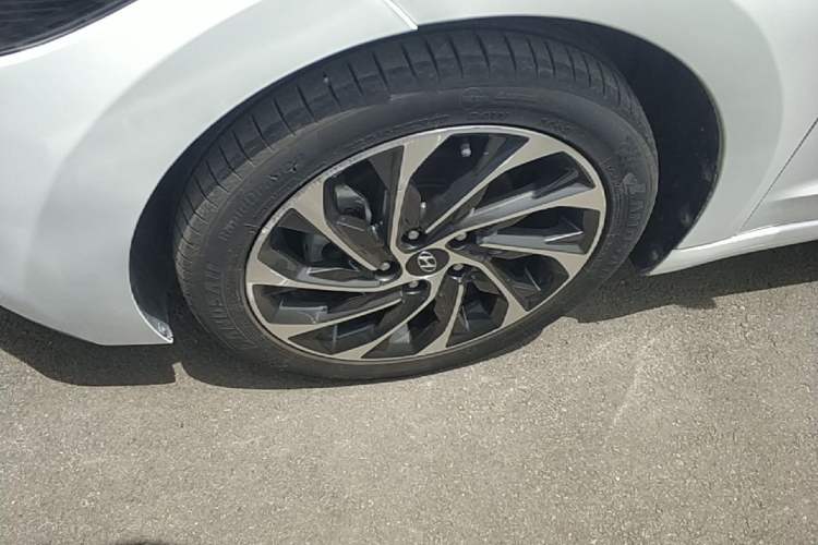 Used Hyundai Elantra (6th Generation / Lingdong) 2019 1.5L CVT ZhiXuan – Elite Version Left Front Wheel Hub