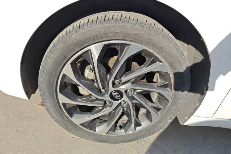 Used Hyundai Elantra (6th Generation / Lingdong) 2019 1.5L CVT ZhiXuan – Elite Version Left Front Wheel Hub