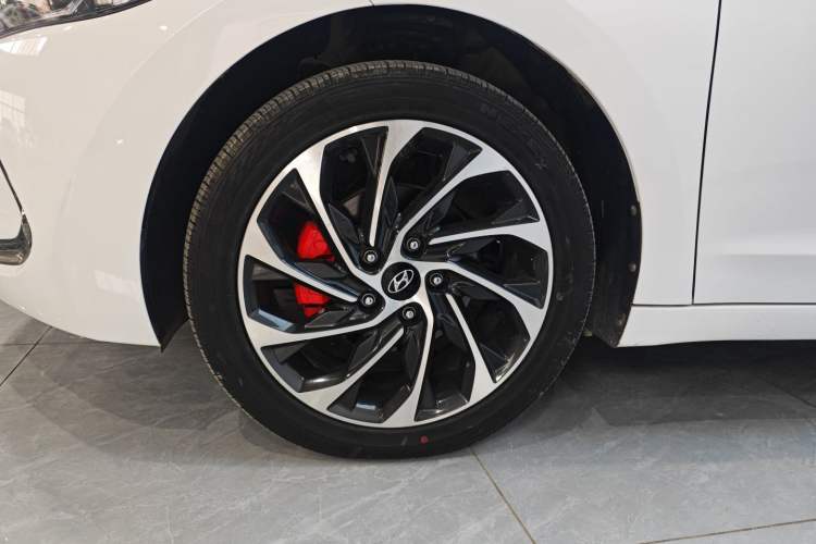 Used Hyundai Elantra (6th Generation / Lingdong) 2019 1.5L CVT ZhiXuan – Elite Version Left Front Wheel Hub