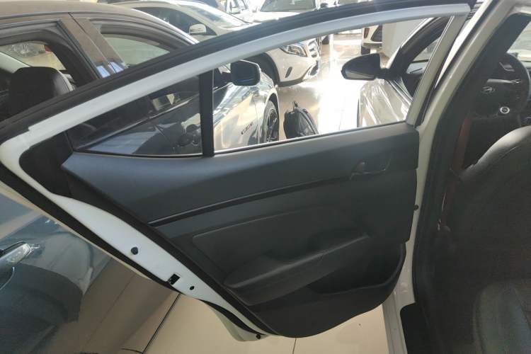 Used Hyundai Elantra (6th Generation / Lingdong) 2019 1.4T Dual-Clutch Xuan Dong · Dynamic Model Left Rear Door Interior