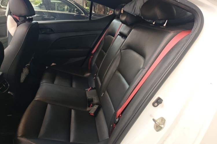 Used Hyundai Elantra (6th Generation / Lingdong) 2019 1.4T Dual-Clutch Xuan Dong · Dynamic Model Left Rear Seat