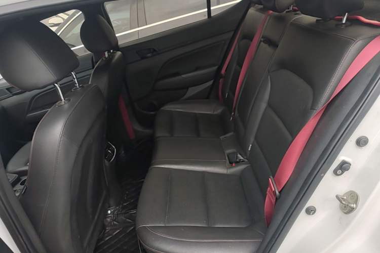 Used Hyundai Elantra (6th Generation / Lingdong) 2019 1.4T Dual-Clutch Xuan Dong · Dynamic Model Left Rear Seat