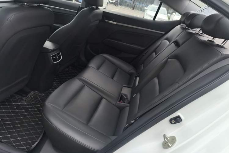 Used Hyundai Elantra (6th Generation / Lingdong) 2019 1.5L CVT ZhiXuan – Elite Version Left Rear Seat