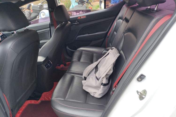 Used Hyundai Elantra (6th Generation / Lingdong) 2019 1.4T Dual-Clutch Xuan Dong · Dynamic Model Left Rear Seat
