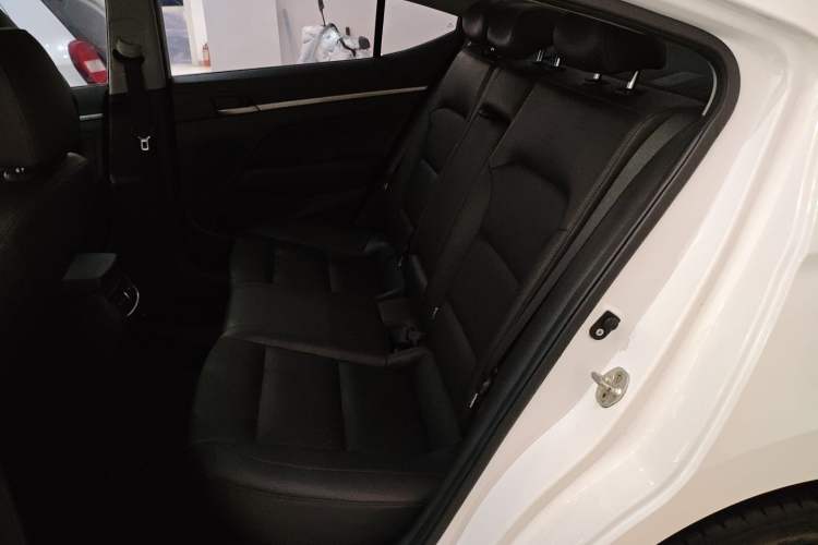 Used Hyundai Elantra (6th Generation / Lingdong) 2019 1.5L CVT ZhiXuan – Elite Version Left Rear Seat