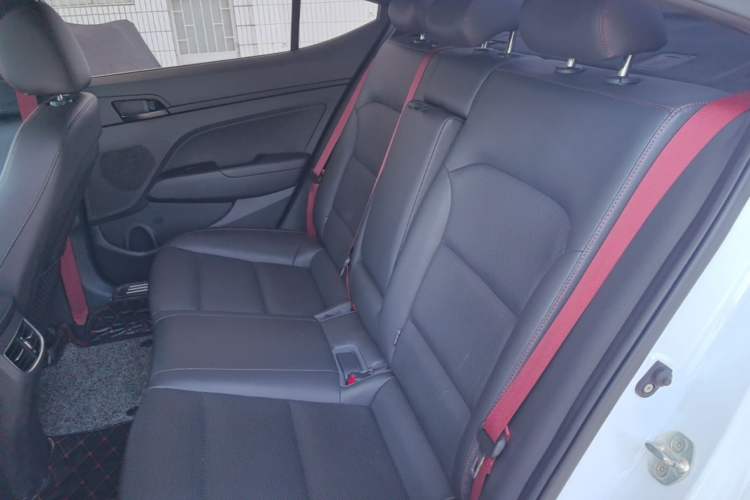 Used Hyundai Elantra (6th Generation / Lingdong) 2019 1.4T Dual-Clutch Xuan Dong · Dynamic Model Left Rear Seat