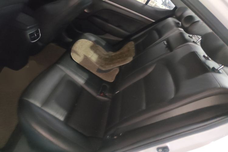 Used Hyundai Elantra (6th Generation / Lingdong) 2019 1.5L CVT ZhiXuan – Elite Version Left Rear Seat