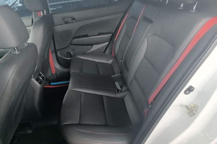 Used Hyundai Elantra (6th Generation / Lingdong) 2019 1.4T Dual-Clutch Xuan Dong · Dynamic Model Left Rear Seat