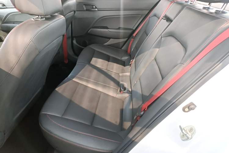 Used Hyundai Elantra (6th Generation / Lingdong) 2019 1.4T Dual-Clutch Xuan Dong · Dynamic Model Left Rear Seat