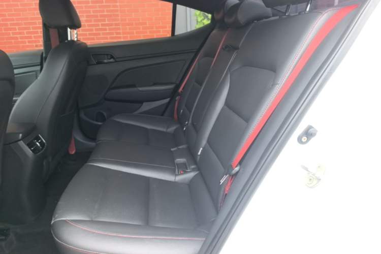 Used Hyundai Elantra (6th Generation / Lingdong) 2019 1.4T Dual-Clutch Xuan Dong · Dynamic Model Left Rear Seat