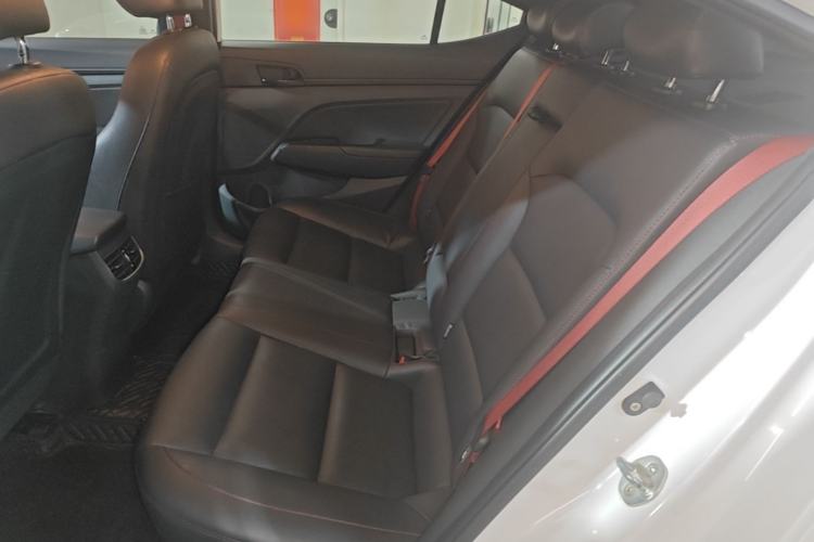 Used Hyundai Elantra (6th Generation / Lingdong) 2019 1.4T Dual-Clutch Xuan Dong · Dynamic Model Left Rear Seat