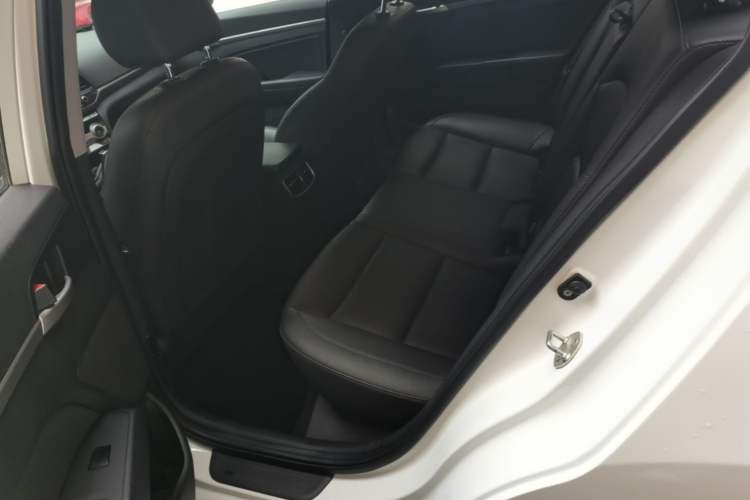 Used Hyundai Elantra (6th Generation / Lingdong) 2019 1.5L CVT ZhiXuan – Elite Version Left Rear Seat