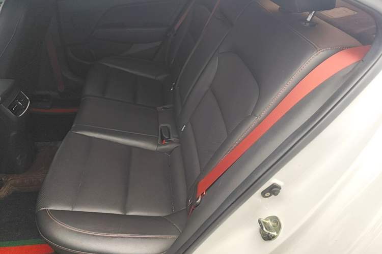 Used Hyundai Elantra (6th Generation / Lingdong) 2019 1.4T Dual-Clutch Xuan Dong · Dynamic Model Left Rear Seat