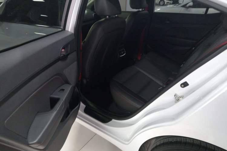 Used Hyundai Elantra (6th Generation / Lingdong) 2019 1.4T Dual-Clutch Xuan Dong · Dynamic Model Left Rear Seat