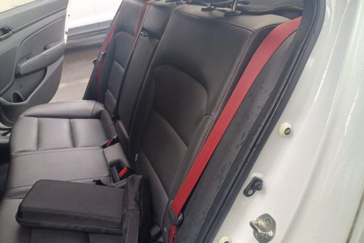 Used Hyundai Elantra (6th Generation / Lingdong) 2019 1.4T Dual-Clutch Xuan Dong · Flagship Model Left Rear Seat