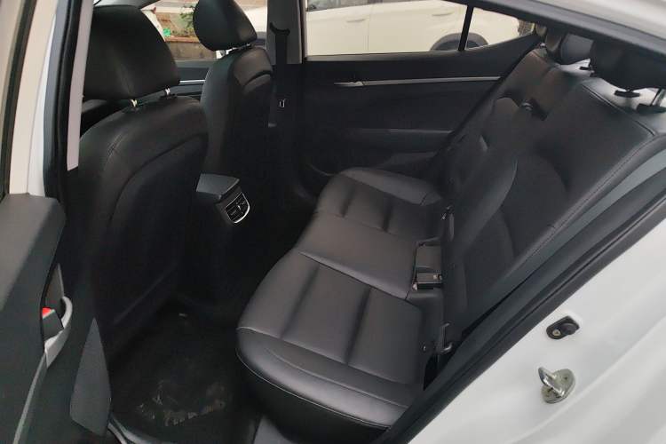 Used Hyundai Elantra (6th Generation / Lingdong) 2019 1.5L CVT ZhiXuan – Elite Version Left Rear Seat