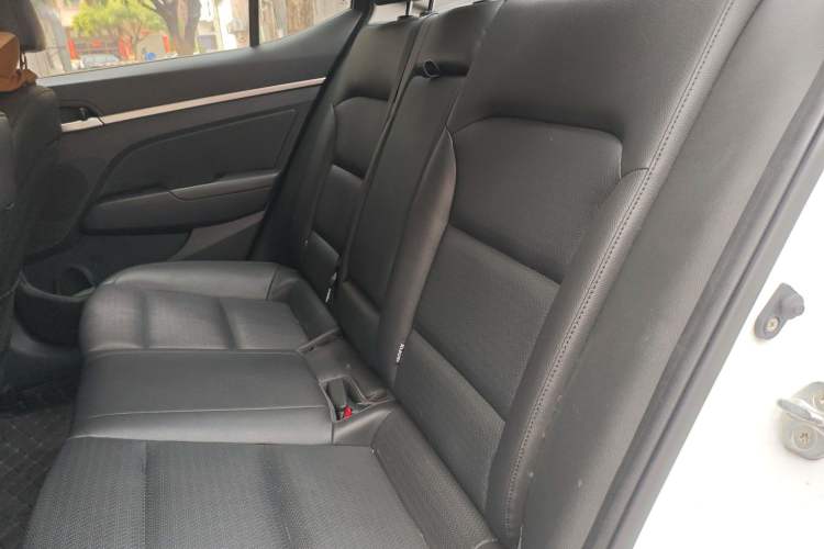 Used Hyundai Elantra (6th Generation / Lingdong) 2019 1.5L CVT ZhiXuan – Elite Version Left Rear Seat