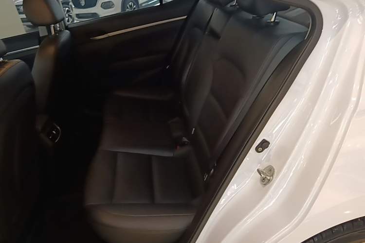 Used Hyundai Elantra (6th Generation / Lingdong) 2019 1.5L CVT ZhiXuan – Elite Version Left Rear Seat