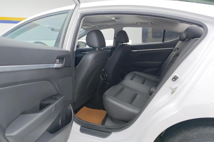Used Hyundai Elantra (6th Generation / Lingdong) 2019 1.5L CVT ZhiXuan – Elite Version Left Rear Seat