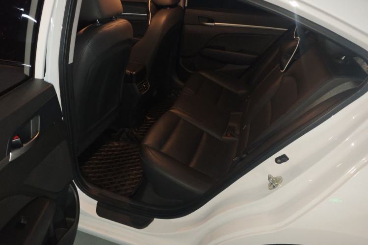 Used Hyundai Elantra (6th Generation / Lingdong) 2019 1.5L CVT ZhiXuan – Elite Version Left Rear Seat