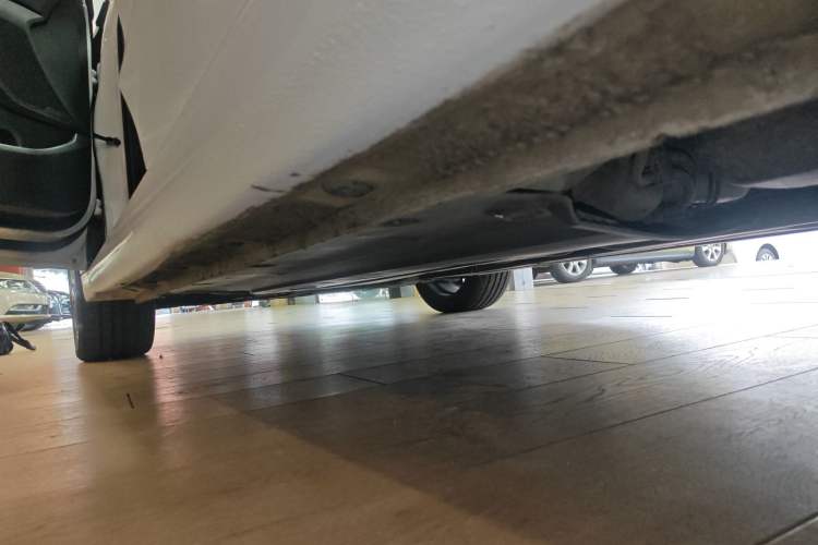 Used Hyundai Elantra (6th Generation / Lingdong) 2019 1.5L CVT ZhiXuan – Elite Version Left Side Sill