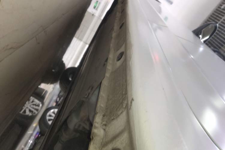 Used Hyundai Elantra (6th Generation / Lingdong) 2019 1.5L CVT ZhiXuan – Elite Version Left Side Sill