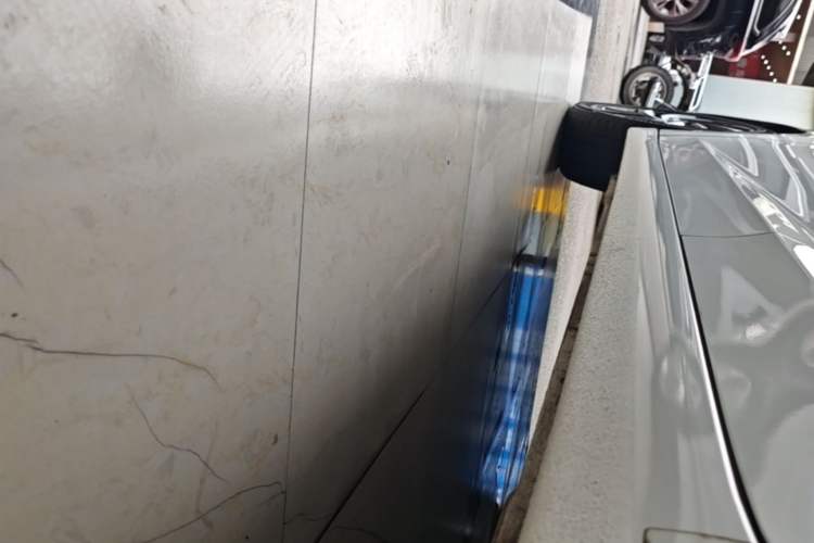 Used Hyundai Elantra (6th Generation / Lingdong) 2019 1.5L CVT ZhiXuan – Elite Version Left Side Sill