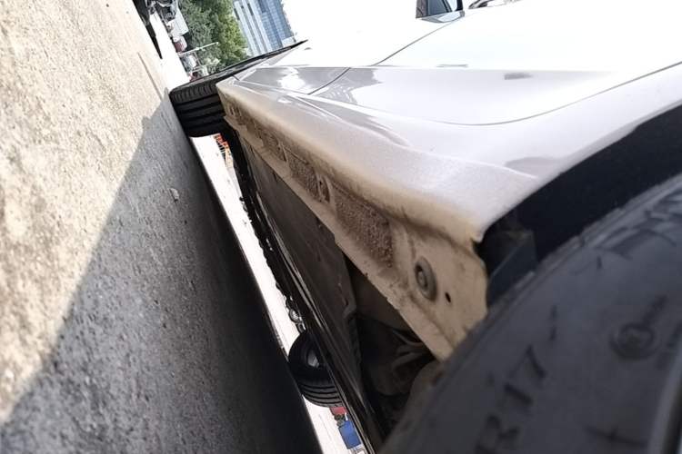 Used Hyundai Elantra (6th Generation / Lingdong) 2019 1.5L CVT ZhiXuan – Elite Version Left Side Sill