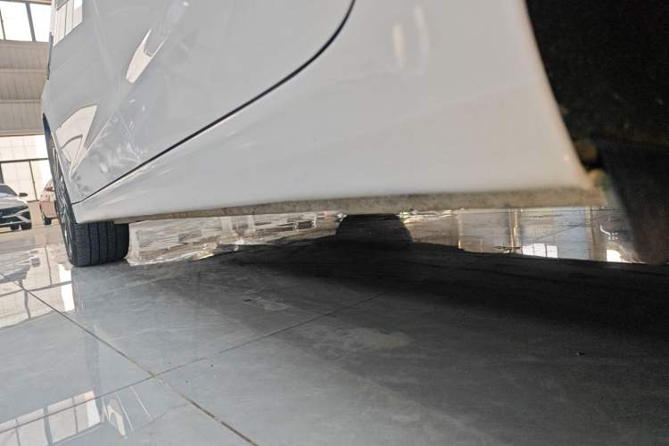 Used Hyundai Elantra (6th Generation / Lingdong) 2019 1.5L CVT ZhiXuan – Elite Version Left Side Sill