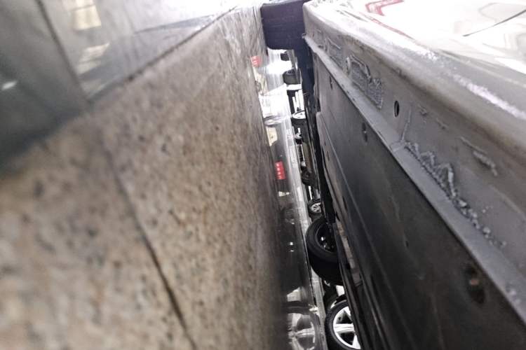 Used Hyundai Elantra (6th Generation / Lingdong) 2019 1.5L CVT ZhiXuan – Elite Version Left Side Sill