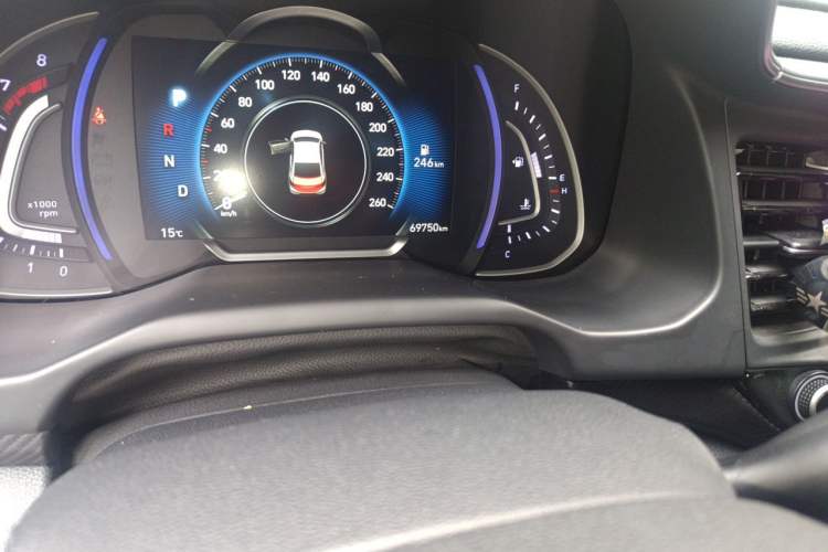 Used Hyundai Elantra (6th Generation / Lingdong) 2019 1.4T Dual-Clutch Xuan Dong · Dynamic Model Odometer Close Up