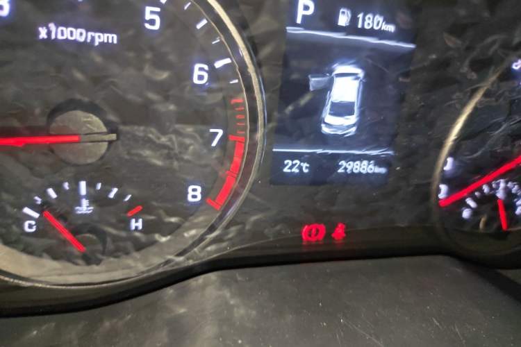 Used Hyundai Elantra (6th Generation / Lingdong) 2019 1.5L CVT ZhiXuan – Elite Version Odometer Close Up
