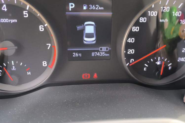 Used Hyundai Elantra (6th Generation / Lingdong) 2019 1.5L CVT ZhiXuan – Elite Version Odometer Close Up
