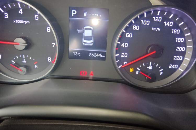 Used Hyundai Elantra (6th Generation / Lingdong) 2019 1.5L CVT ZhiXuan – Elite Version Odometer Close Up