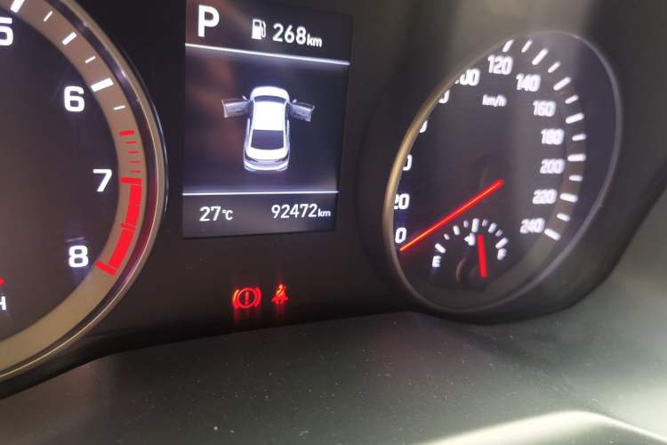 Used Hyundai Elantra (6th Generation / Lingdong) 2019 1.5L CVT ZhiXuan – Elite Version Odometer Close Up