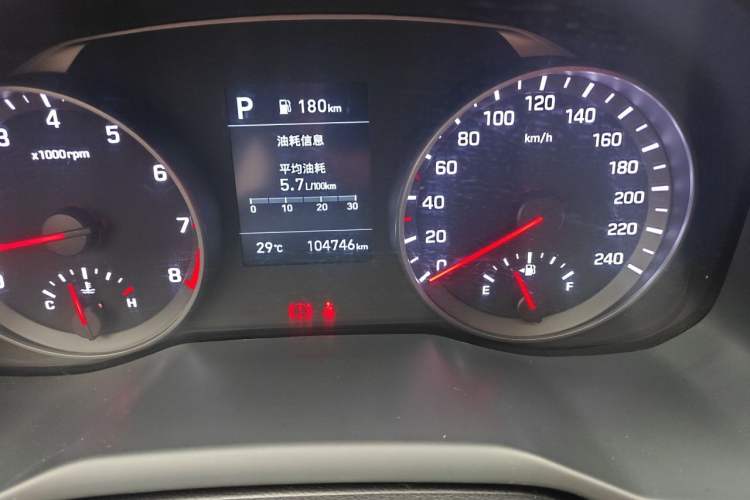 Used Hyundai Elantra (6th Generation / Lingdong) 2019 1.5L CVT ZhiXuan – Elite Version Odometer Close Up