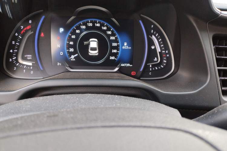 Used Hyundai Elantra (6th Generation / Lingdong) 2019 1.4T Dual-Clutch Xuan Dong · Dynamic Model Odometer Close Up