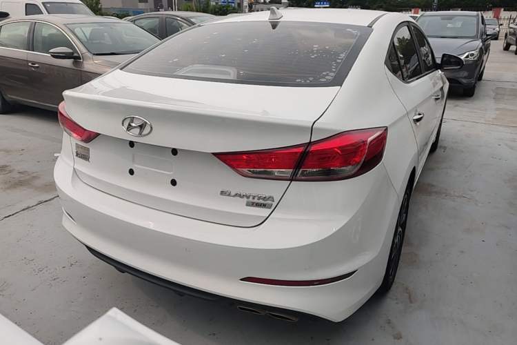 Used Hyundai Elantra (6th Generation / Lingdong) 2019 1.4T Dual-Clutch Xuan Dong · Dynamic Model Rear