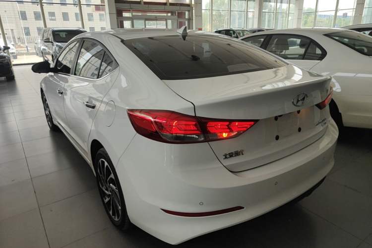 Used Hyundai Elantra (6th Generation / Lingdong) 2019 1.4T Dual-Clutch Xuan Dong · Dynamic Model Rear Left 45 Deg
